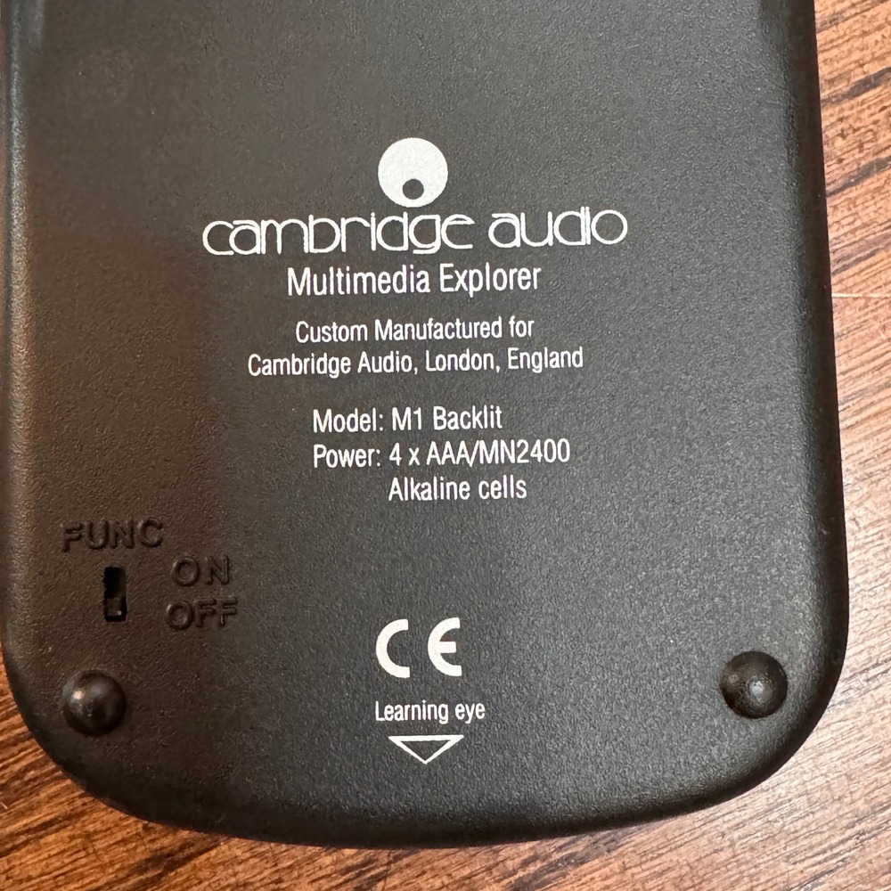 Cambridge Audio Universal Remote M1 Multimedia Explorer Backlit Control TESTED - Picture 3 of 5